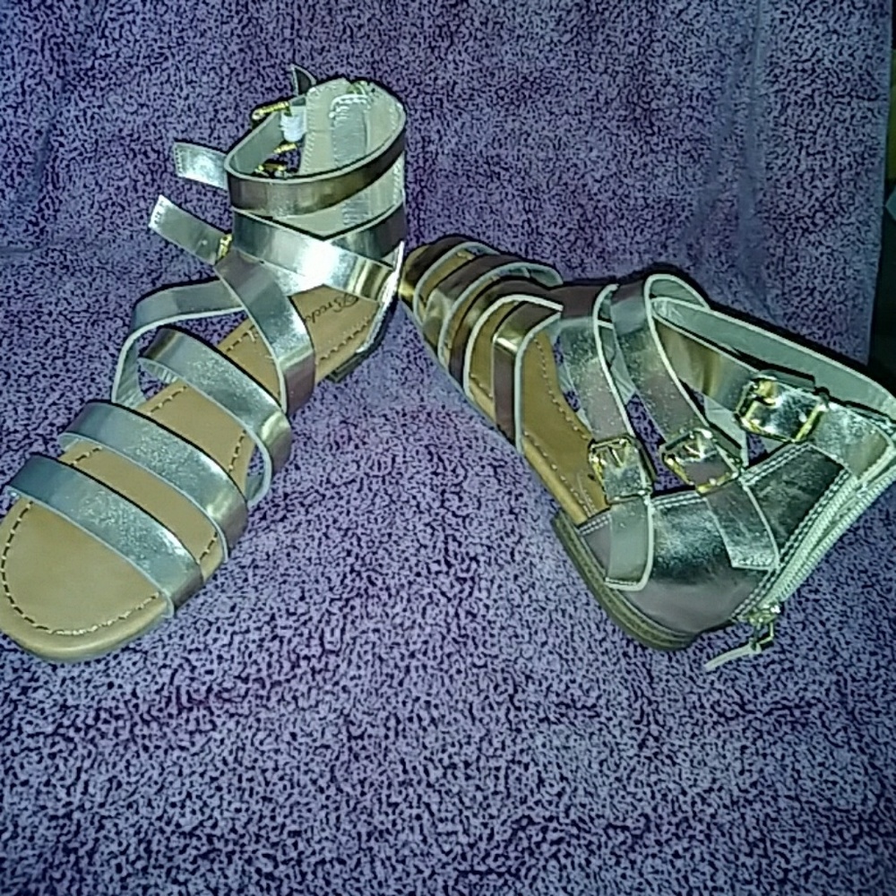 24 karat Gladiators